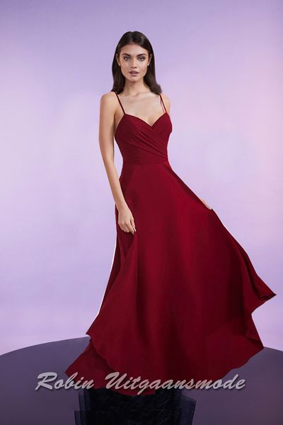 Simple evening dress with V-neck and low back